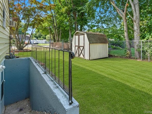 87 Bellwood Avenue, South Setauket NY 11720