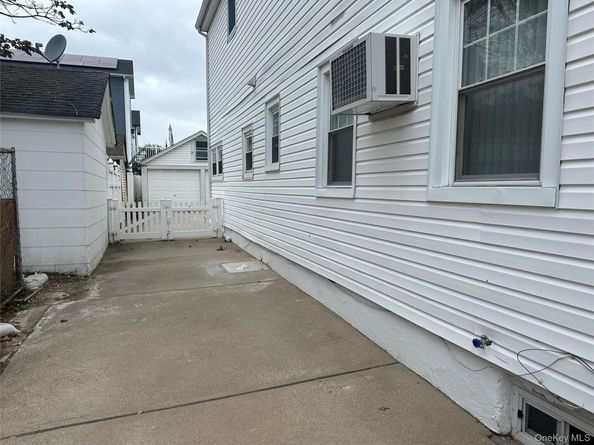 209 Rhame Avenue, East Rockaway NY 11518