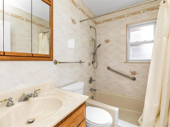 107 Aster Drive, New Hyde Park NY 11040