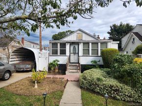 10 Sheridan Place, Roosevelt NY 11575