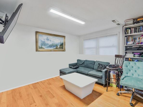158 Broadway, Brentwood NY 11717