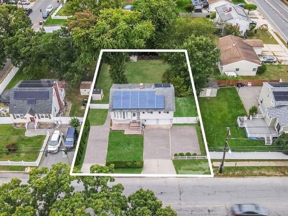 158 Broadway, Brentwood NY 11717