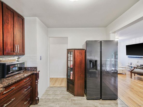 158 Broadway, Brentwood NY 11717