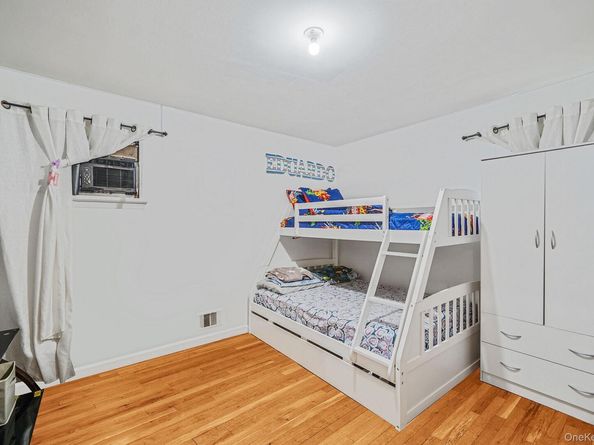 158 Broadway, Brentwood NY 11717