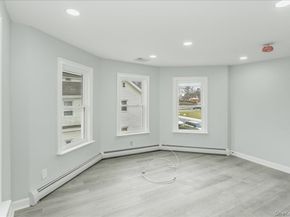 75 Anstice Street, Oyster Bay NY 11771