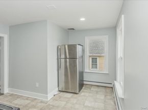 75 Anstice Street, Oyster Bay NY 11771