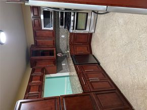 18740 Hilburn Avenue, Saint Albans NY 11412