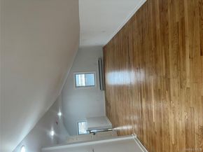 18740 Hilburn Avenue, Saint Albans NY 11412