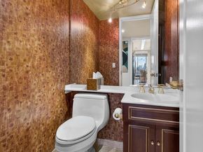 100 Hilton Avenue 601, Garden City NY 11530