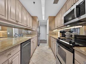 100 Hilton Avenue 601, Garden City NY 11530