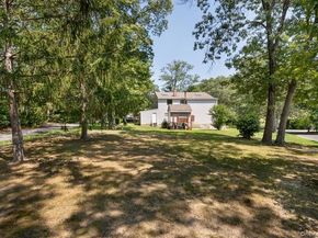 10 Sunnyside Drive, Sound Beach NY 11789