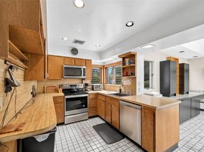 24 Allen Road, Rockville Centre NY 11570