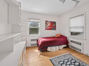 24 Allen Road, Rockville Centre NY 11570