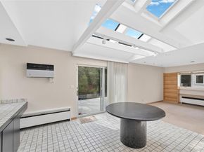 24 Allen Road, Rockville Centre NY 11570