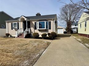 68 Robert Street, Freeport NY 11520
