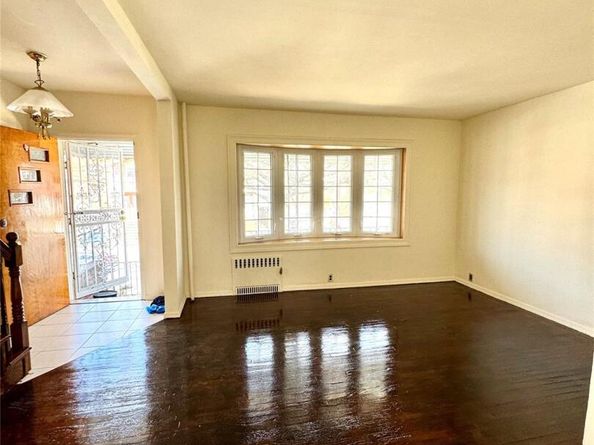 52-16 69th Place, Maspeth NY 11378