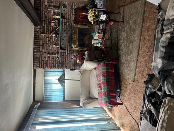 417 N Monroe Avenue, Lindenhurst NY 11757