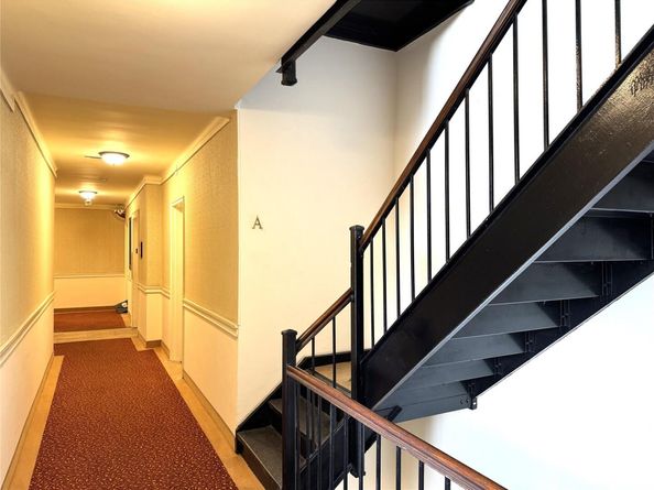143-50 Hoover Ave 204, Briarwood NY 11435