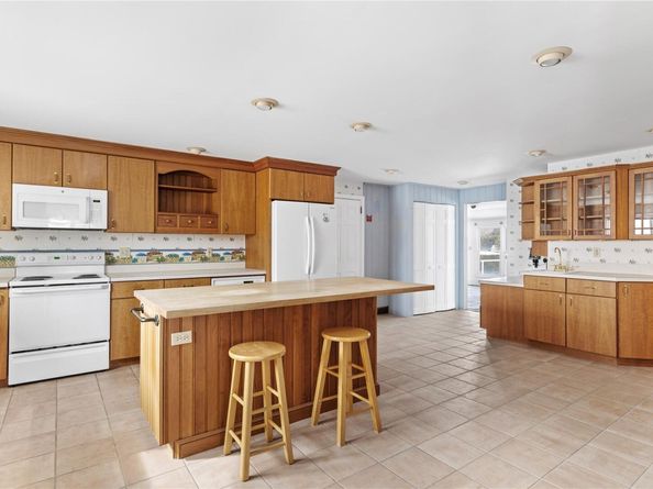 855 Old Salt Road, Mattituck NY 11952