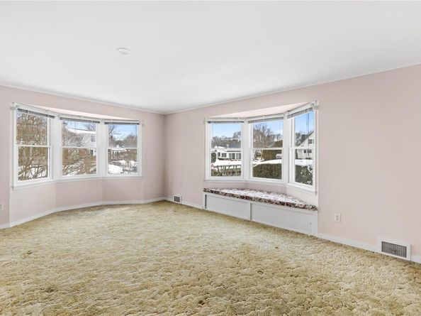 855 Old Salt Road, Mattituck NY 11952