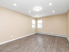 69 Woodward Street, Roslyn Heights NY 11577