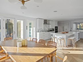 Undisclosed Address #827862, East Hampton NY 11937