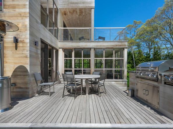 Undisclosed Address #827862, East Hampton NY 11937