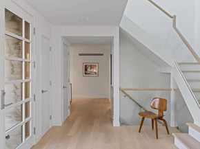 Undisclosed Address #827862, East Hampton NY 11937
