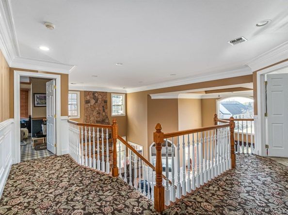 22 Turnberry Court, Dix Hills NY 11746