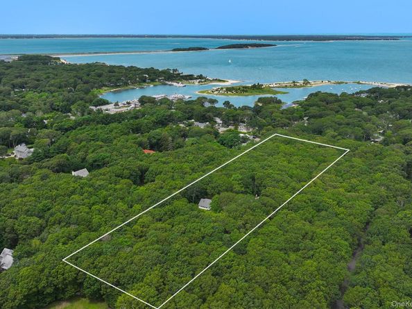 3380 Noyac Road, Sag Harbor NY 11963