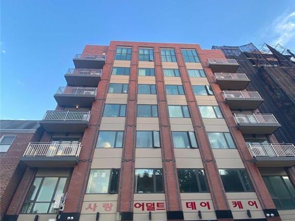 144-56 Roosevelt Avenue 4B, Flushing NY 11354