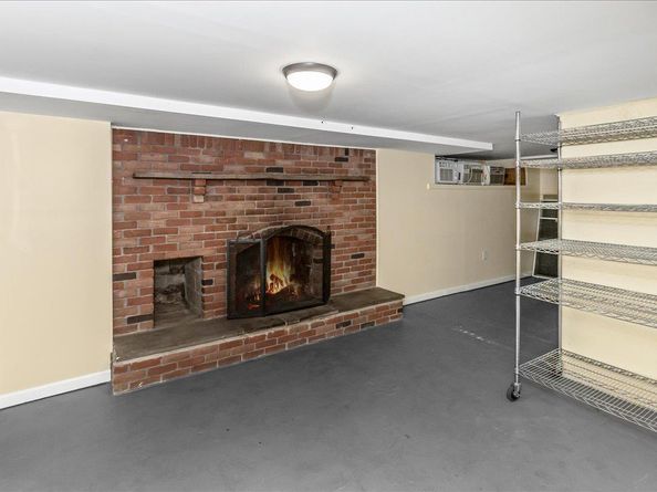 129 Elizabeth Street, Farmingdale NY 11735