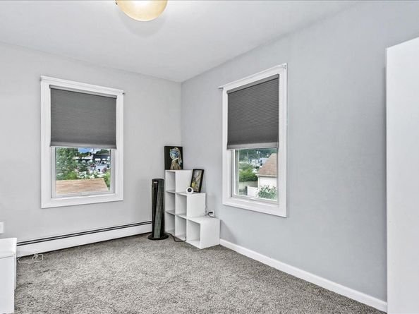129 Elizabeth Street, Farmingdale NY 11735