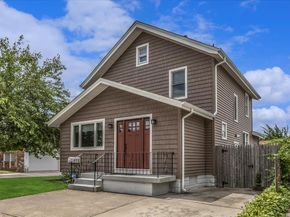 129 Elizabeth Street, Farmingdale NY 11735