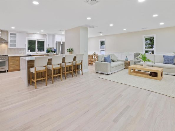 13 Bittersweet Avenue S, Hampton Bays NY 11946