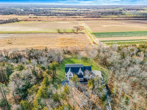 475 West Lane, Aquebogue NY 11931