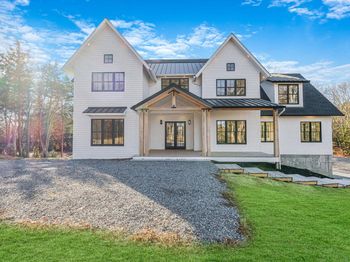 475 West Lane