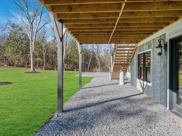 475 West Lane, Aquebogue NY 11931