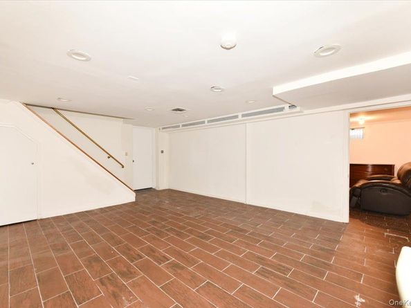 8601 Marengo Street, Holliswood NY 11423