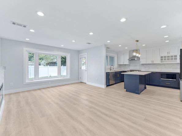 39 Stirrup Lane, Levittown NY 11756
