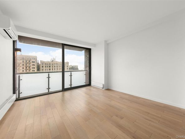 40 Pinehurst Avenue 2A, New York (Manhattan) NY 10033