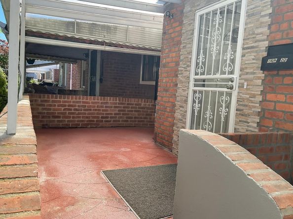 164-22 73rd Ave, Fresh Meadows NY 11366