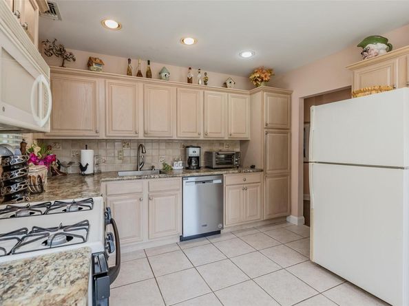 1 Kate Circle, Middle Island NY 11953
