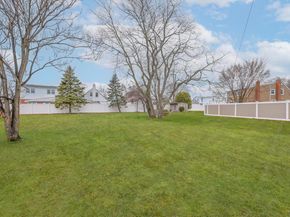 100 Morris Parkway, Valley Stream NY 11580