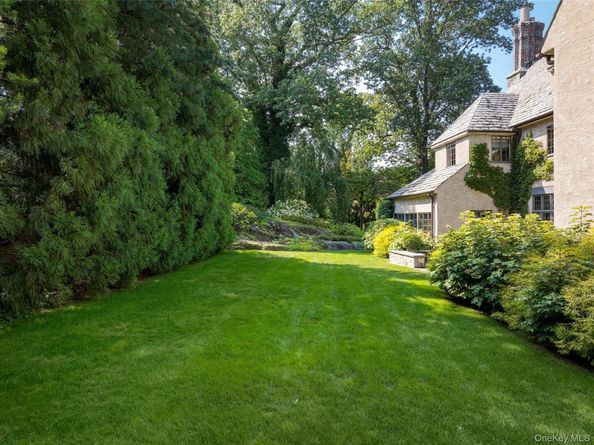 42 Masterton Road, Bronxville NY 10708