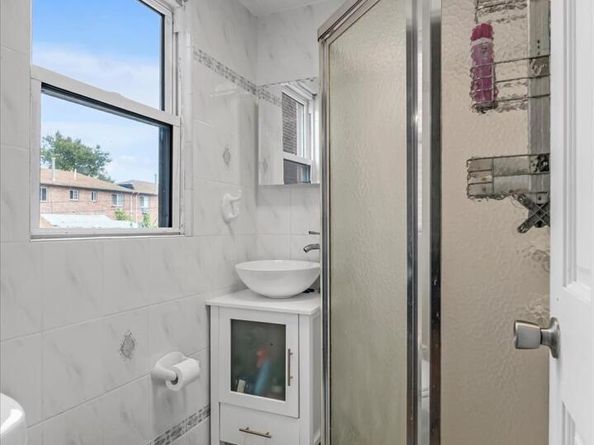 61-27 160 Street, Fresh Meadows NY 11365