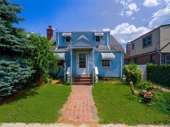 13055 222nd Street, Laurelton NY 11413