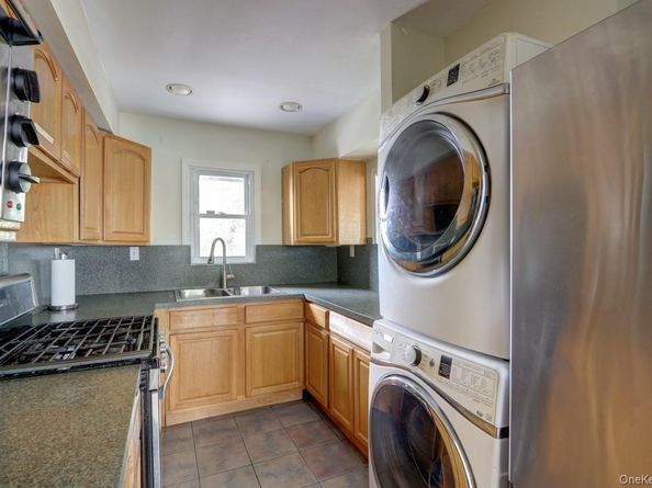 12-67 Waterview Street, Bayswater NY 11691
