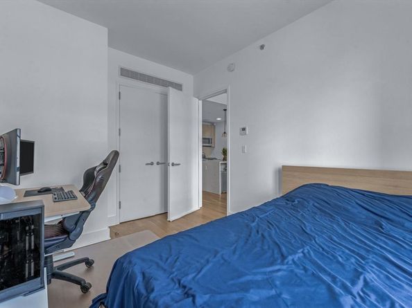 2110 44th Drive 2B, Long Island City NY 11101