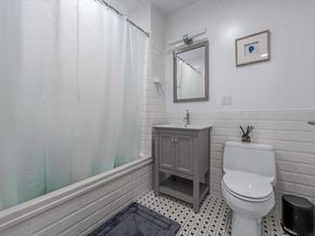 2110 44th Drive 2B, Long Island City NY 11101